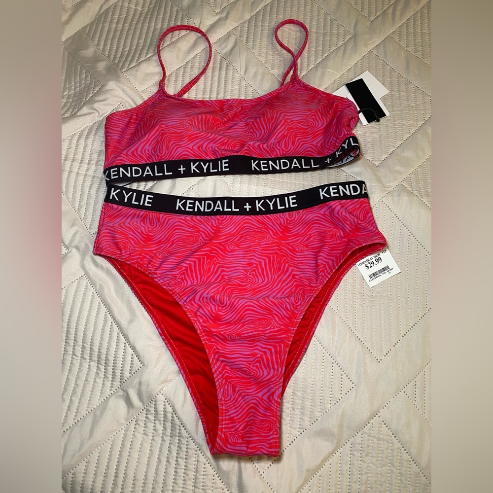 Kendall + Kylie 2 piece swimsuit bikini
